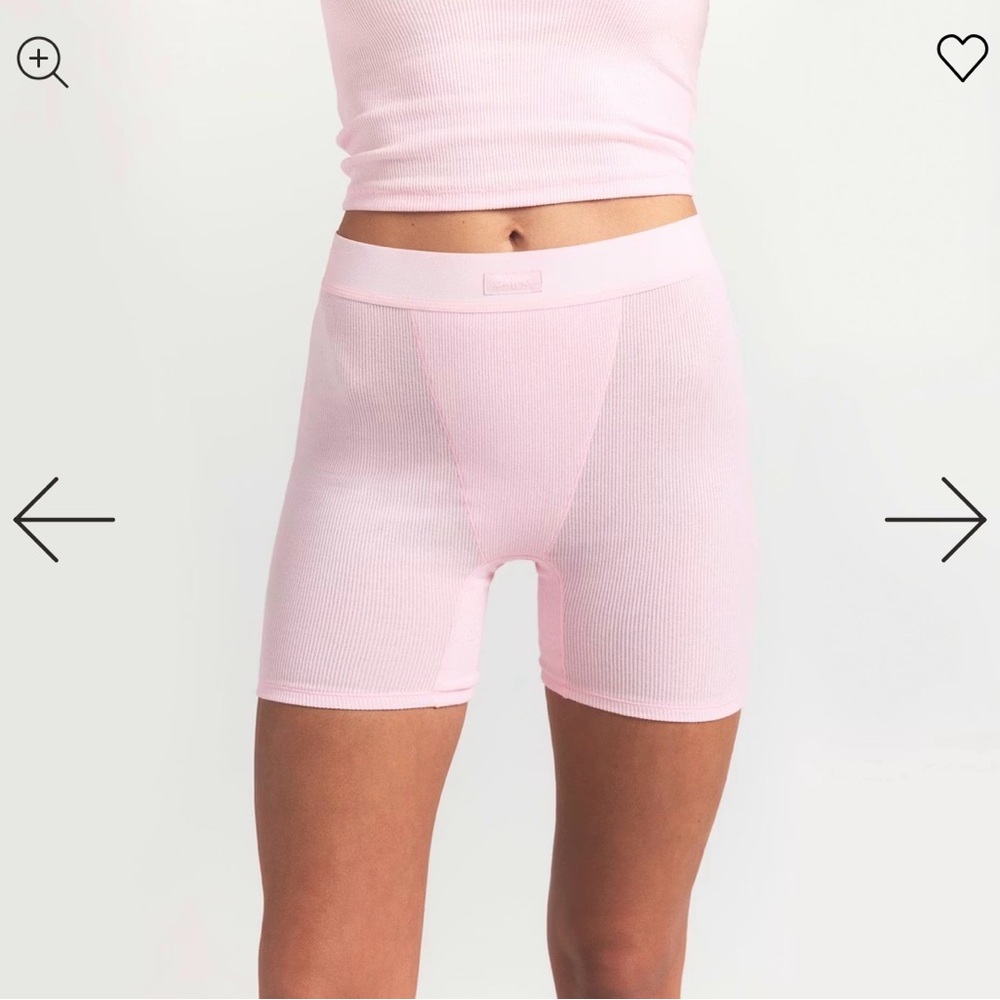 Skims, cotton rib boxer in cherry blossom size m NWT